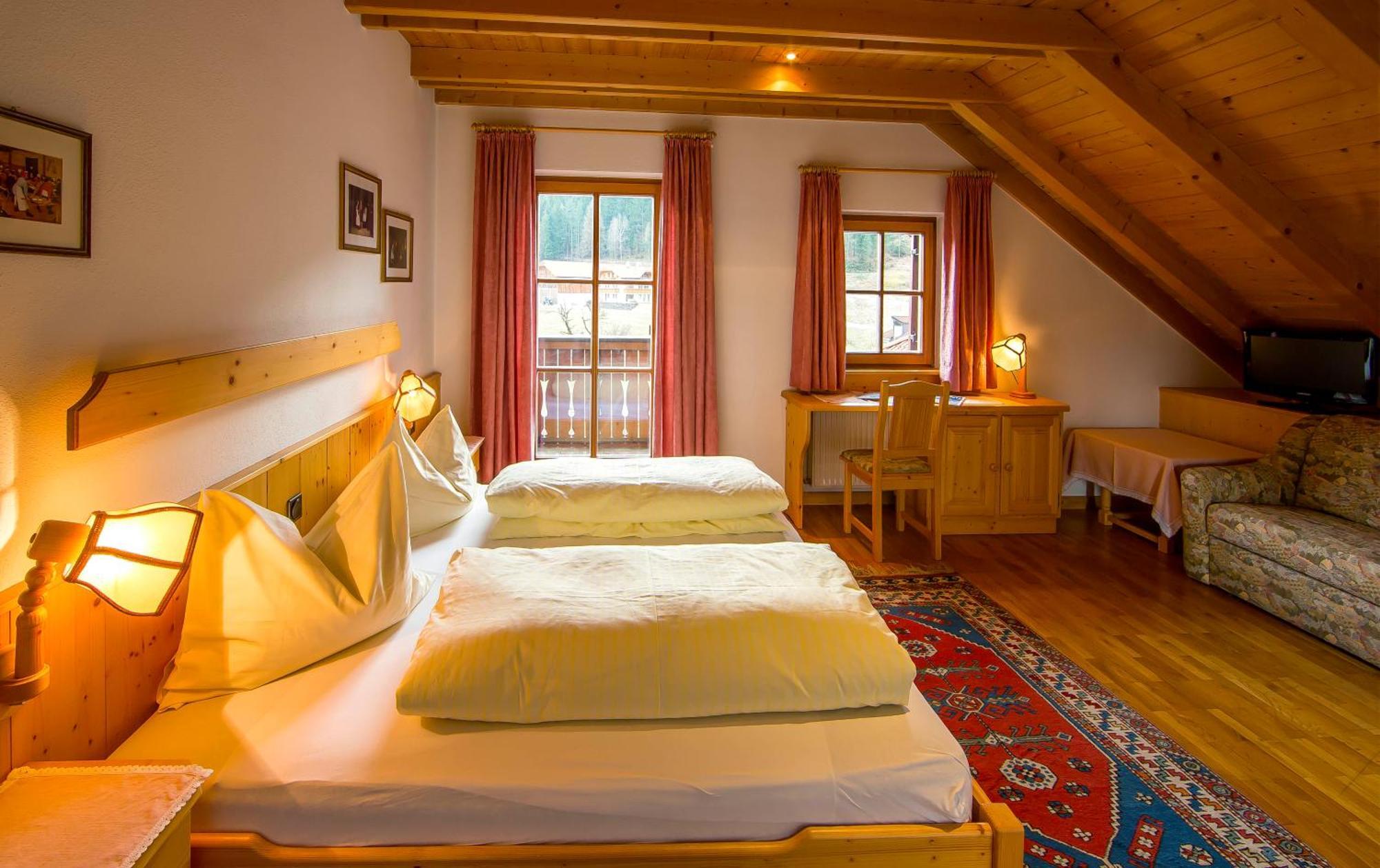 Gasthof Obermair Hotel Chienes Room photo